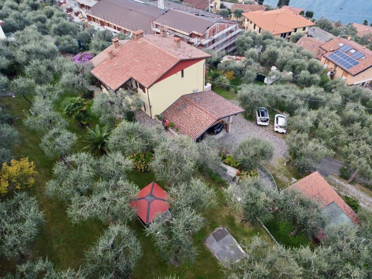 Апартаменты Casa Valenti Бренцоне-суль-Гарда Экстерьер фото