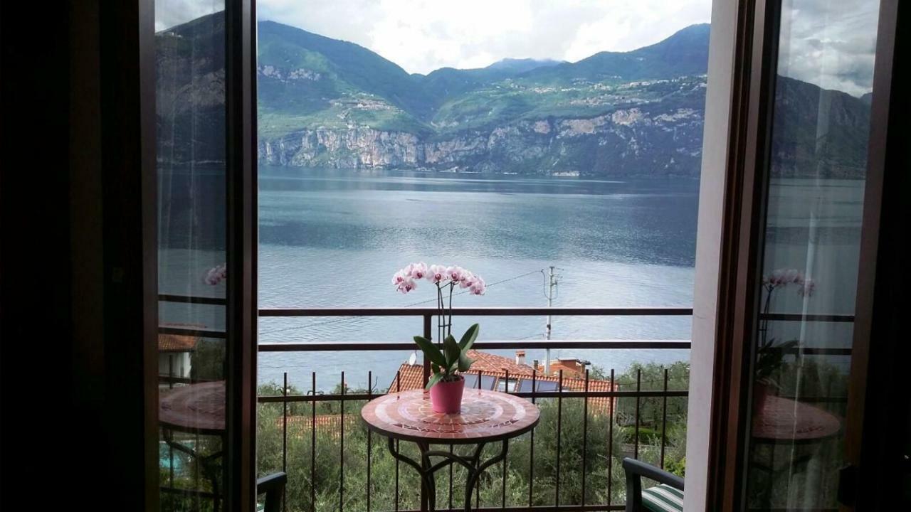 Апартаменты Casa Valenti Бренцоне-суль-Гарда Экстерьер фото